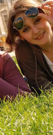 heya! :hi: 
*eu sunt jasmina, but you can call me jj
*am 15 ani
*sunt muzik old rock
*imi plac